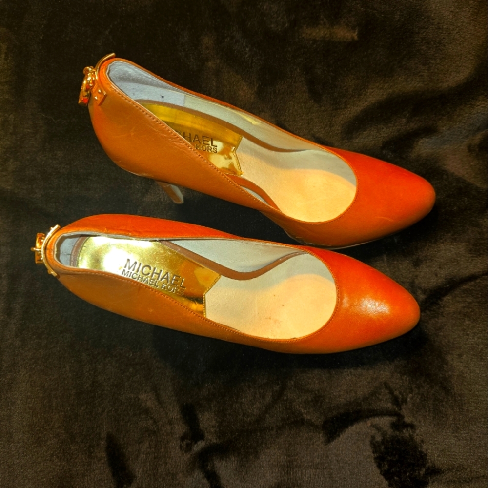 Michael Kors Luggage Brown Heels Elegant Design